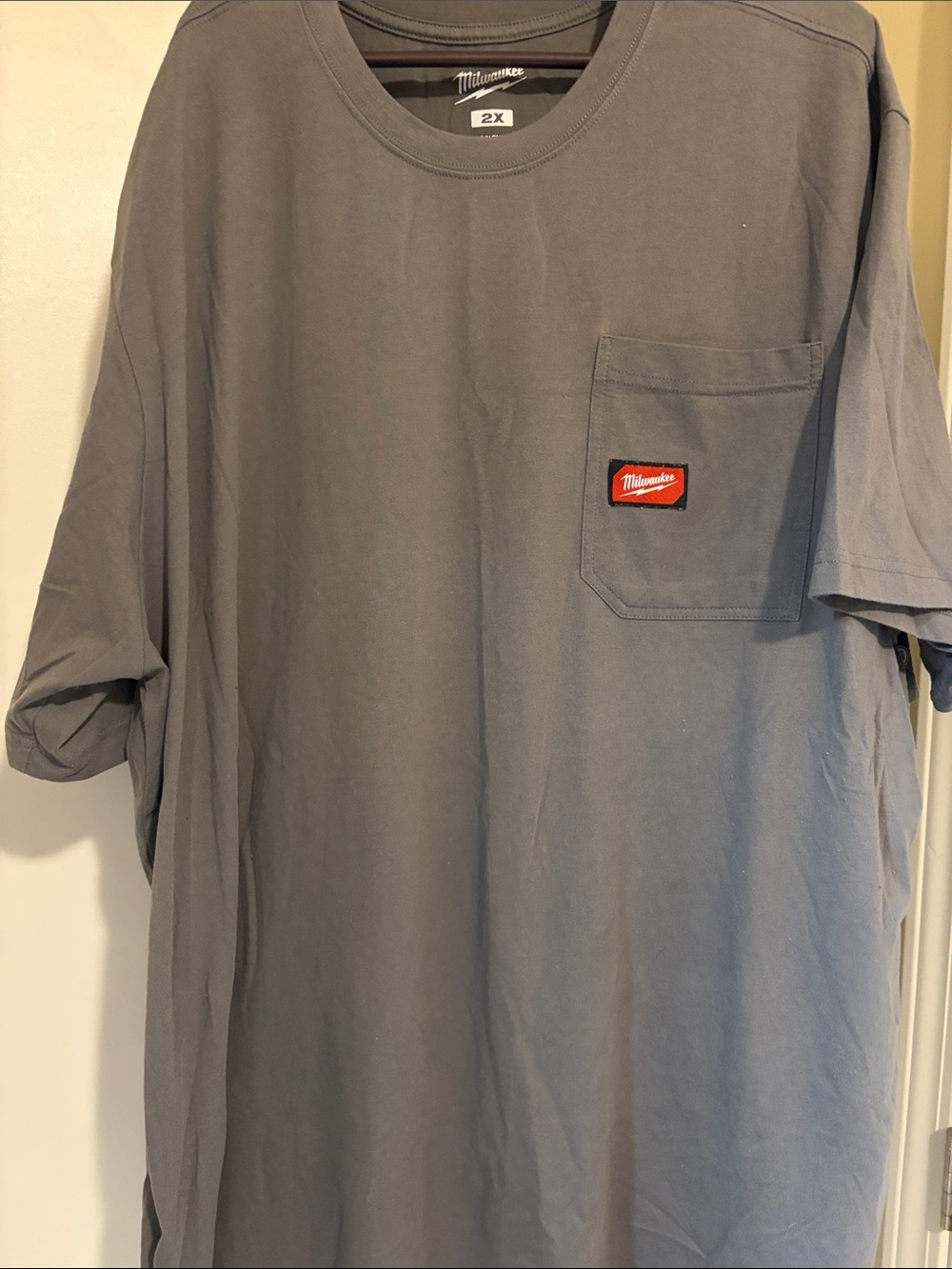 Milwaukee Short-Sleeve Pocket Tee in Gray